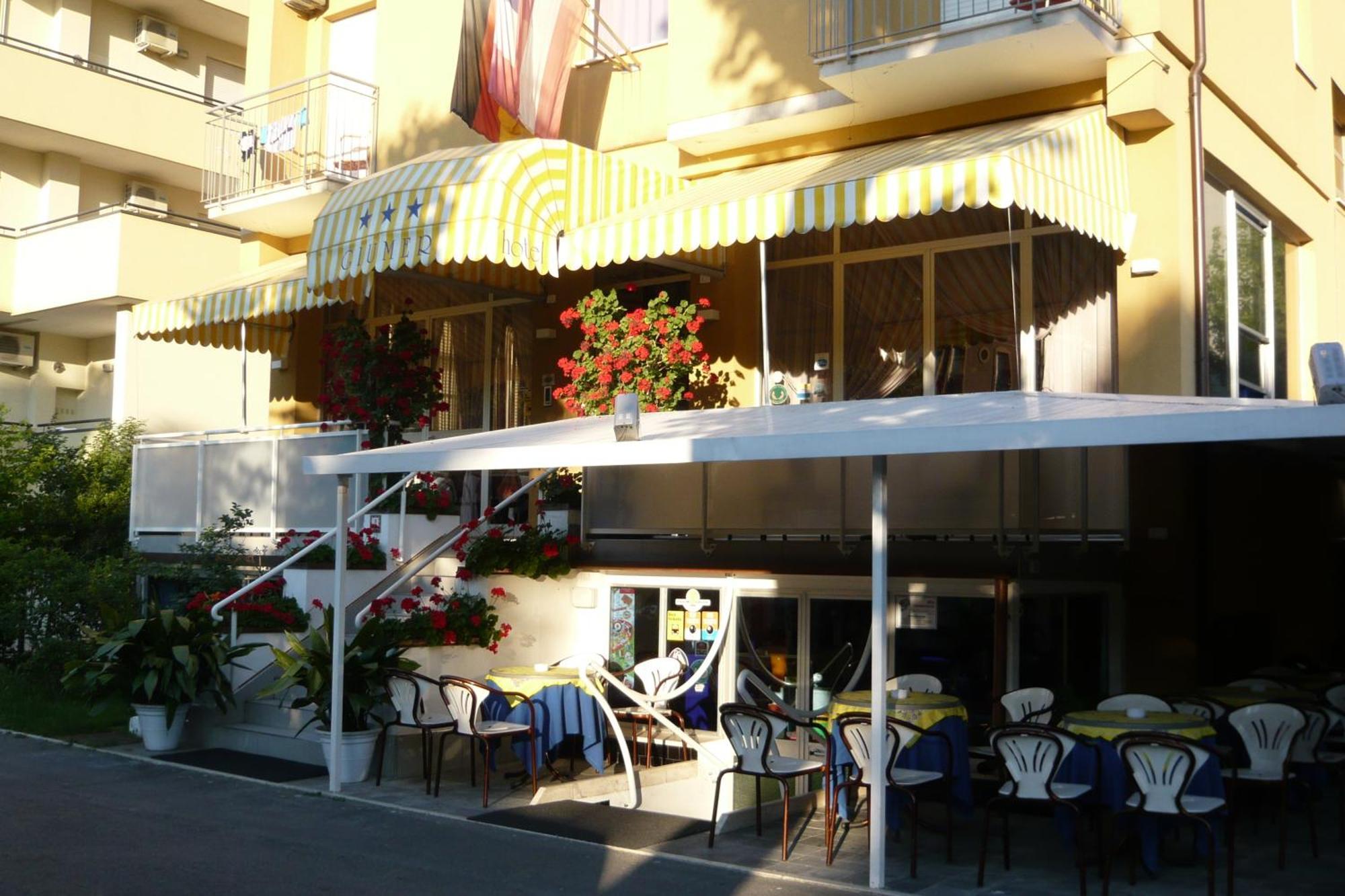 Hotel Giumer Римини Экстерьер фото